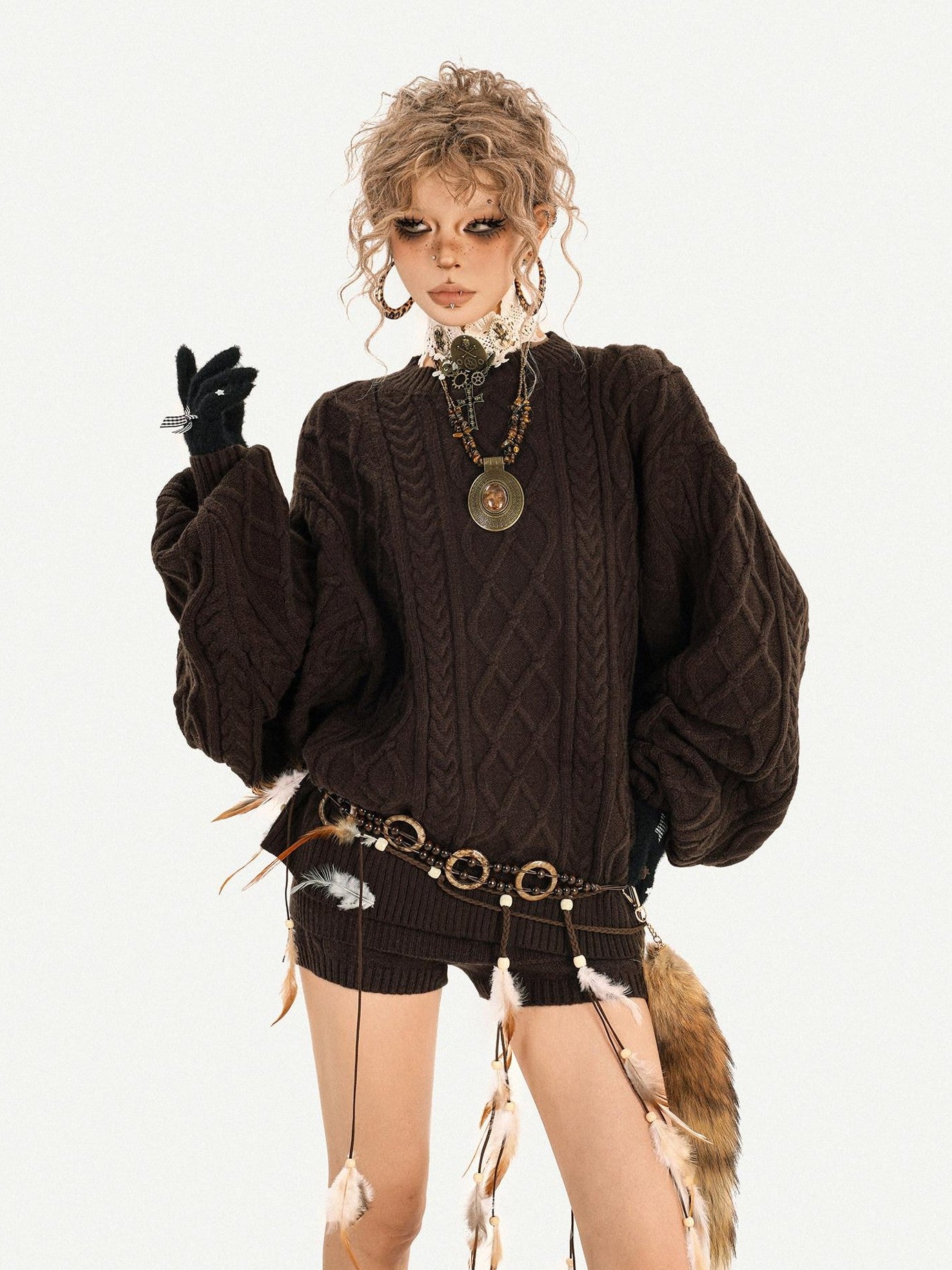 Nico Molly Chestnut Knitted Crewneck Loose Women's Low Waist Top & Shorts Sets