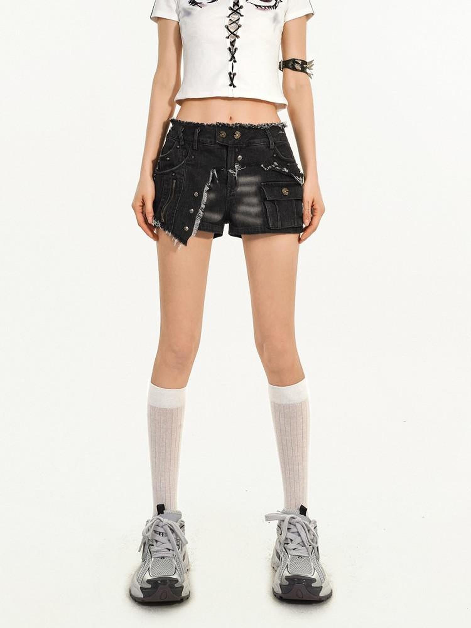 Nico Molly Frayed Hem Distressed Multi Pocket Workwear Women's Brushed Denim Denim Shorts