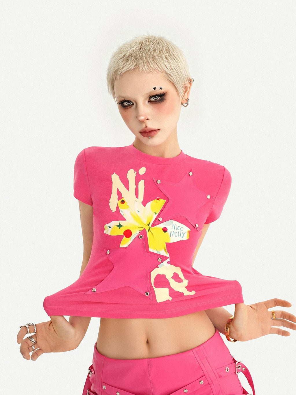 Nico Molly Rose Red Star Print Studded Cropped Slim Fit Women's Short Sleeve T-shirts