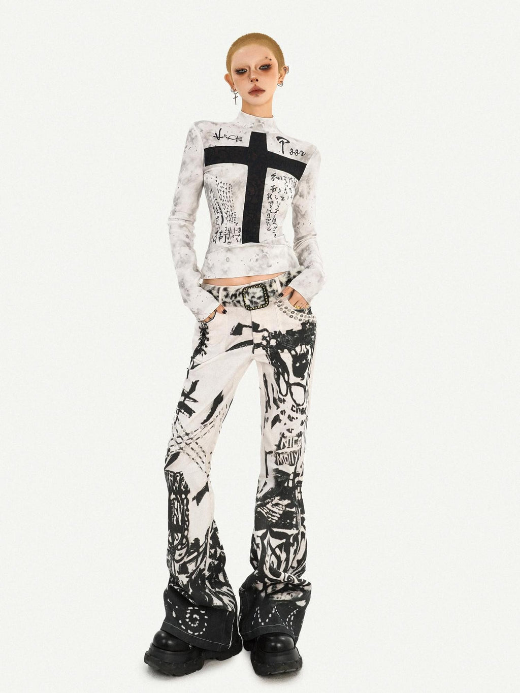 Nico Molly Vintage Ink Wash Studded Punk Subculture Women's Straight Jeans