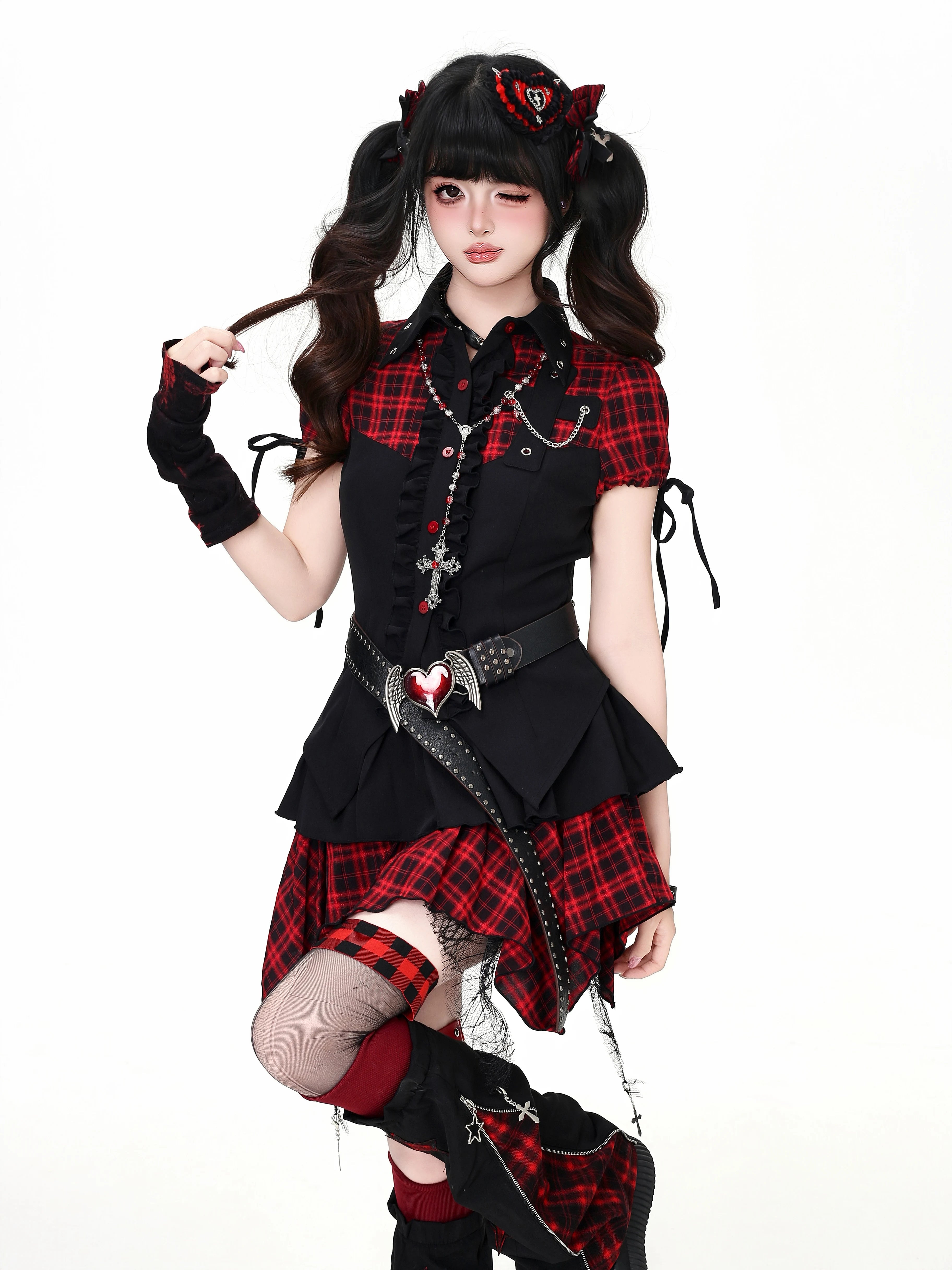 CRAZYGIRL_Black_Red_Plaid_Spliced_Collared_Cropped_Women's_Short_Sleeve_T-shirts_1045315255159_MISSTT