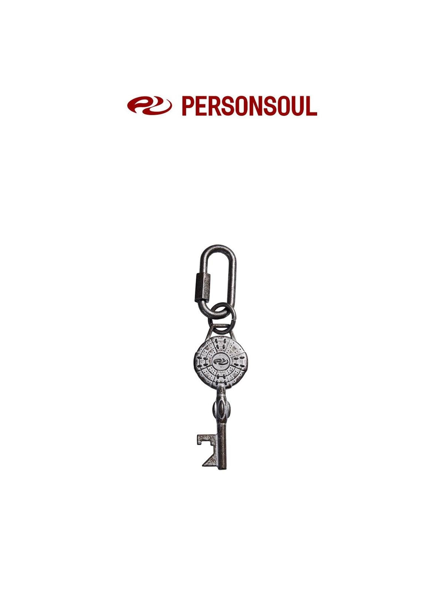 PERSONSOUL Antique Brass Oxidized Shield Bottle Opener Women's Alloy Keychains