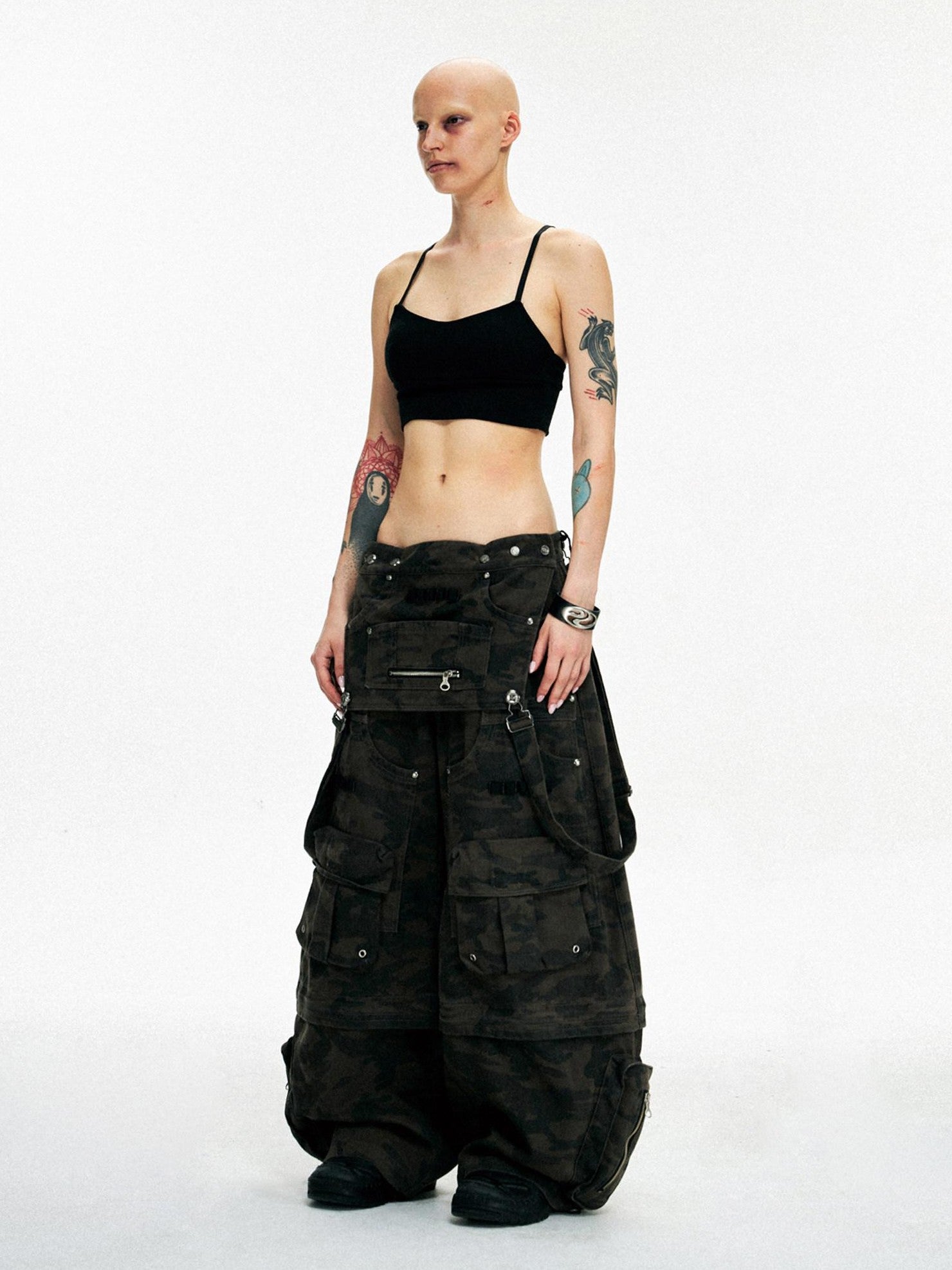 PERSONSOUL Black Camo Three In One Detachable Straps Cargo Women's Cotton Wide-leg Pants