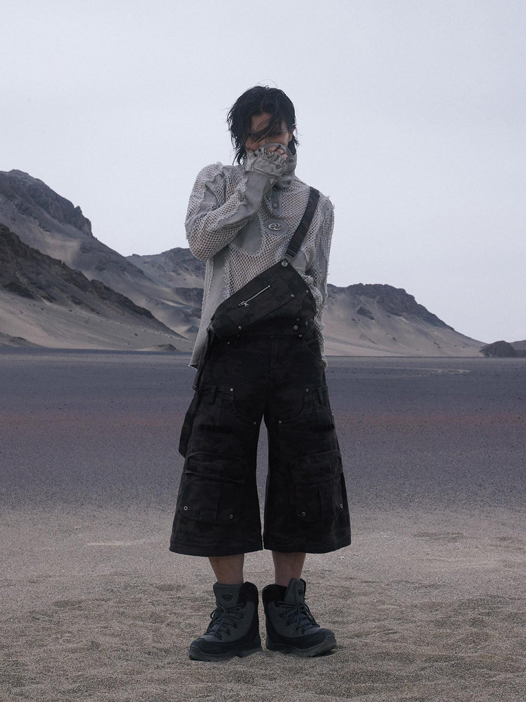 PERSONSOUL Black Camo Three In One Detachable Straps Cargo Women's Cotton Wide-leg Pants