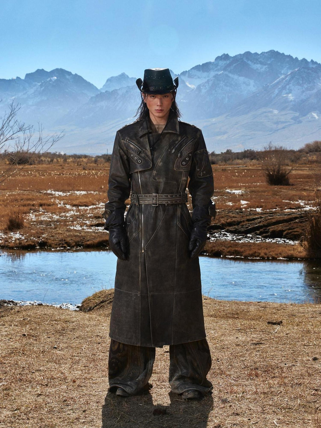 PERSONSOUL Black Distressed Metal Zip Long Lapel Women's Cowhide Trench Coats
