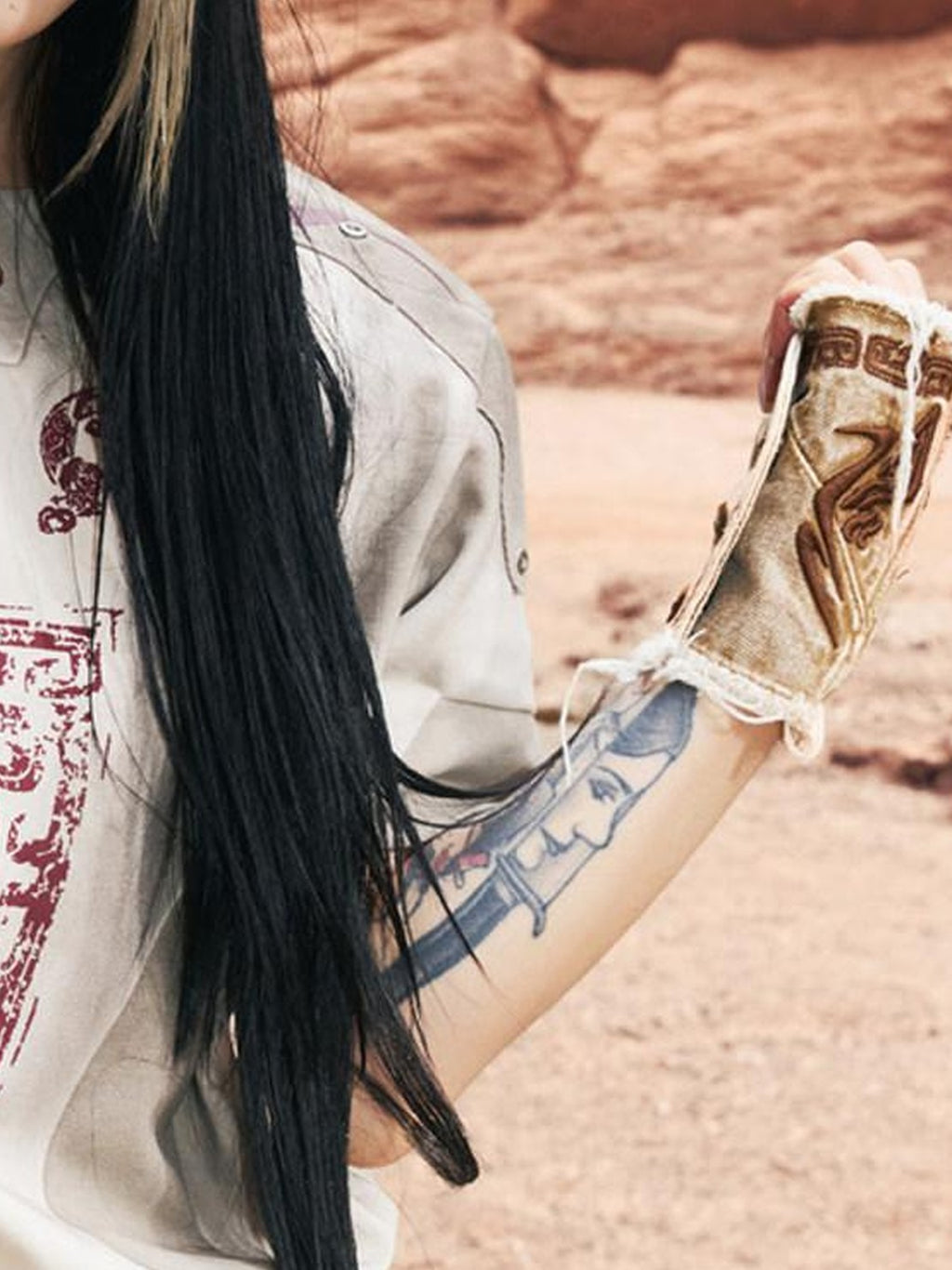 PERSONSOUL Denim Mythic Beast Totem Embroidered Half Finger Women's Cotton Gloves & Mittens