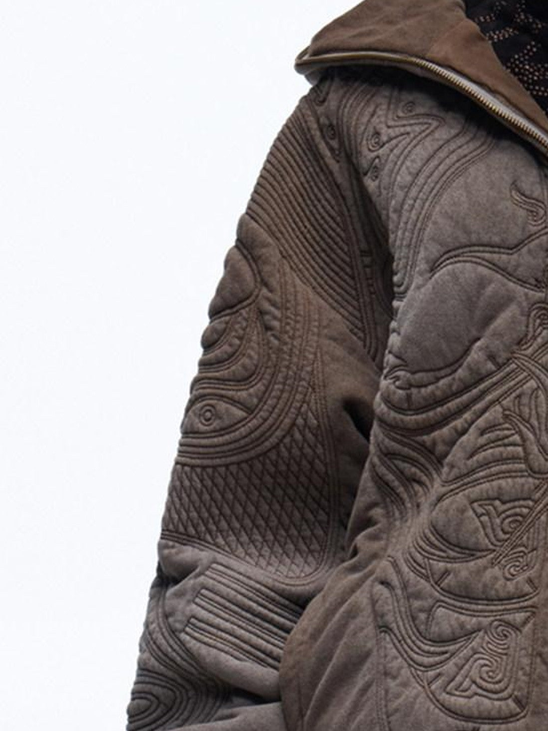 PERSONSOUL Sun Totem Full Embroidery Dyed Distressed Women's Cotton Blend Hoodies
