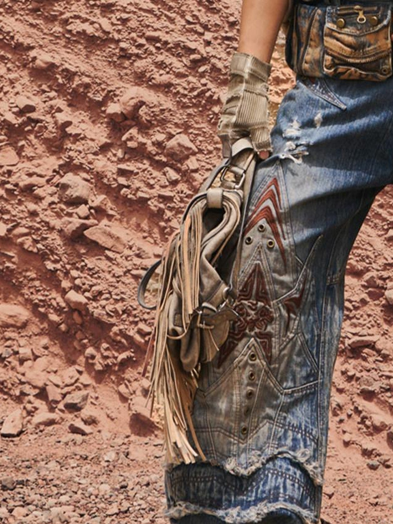 PERSONSOUL Totem Embroidered Scale Armor Distressed Women's Cotton Denim Wide-leg Jeans