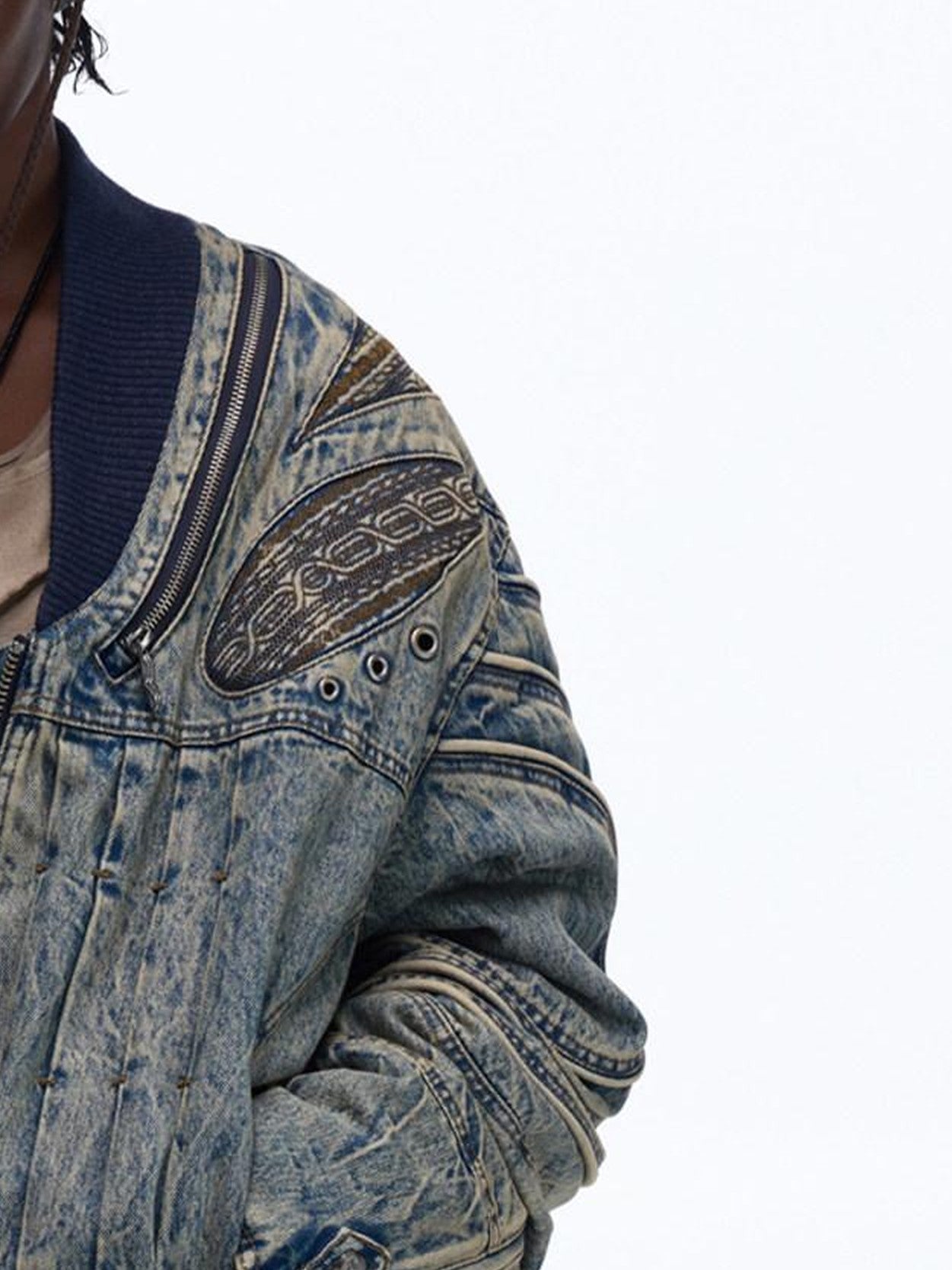 PERSONSOUL Washed Blue Embossed Floral Patchwork Women's Cotton Denim Jackets