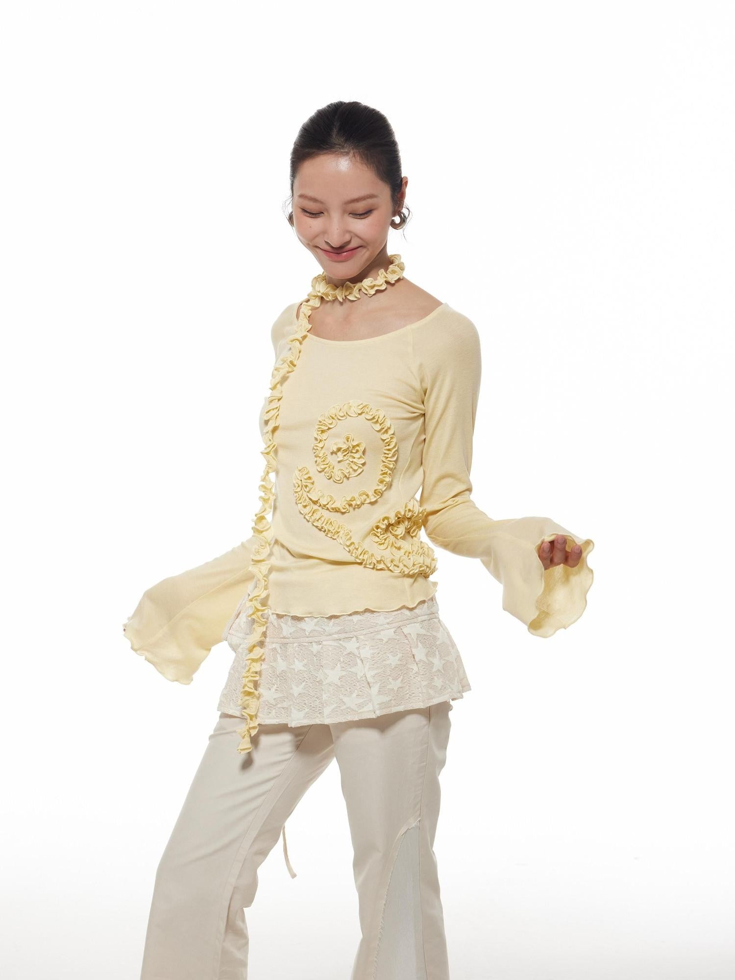 THELIGHT OFFICIAL Beige Pleated Layered Tie Apron Women's Polyester Blend Clothing Accessories