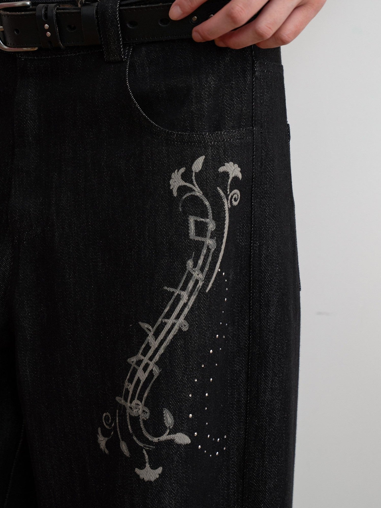 THELIGHT OFFICIAL Black Musical Note Print Relaxed Women's Cotton Wide-leg Jeans