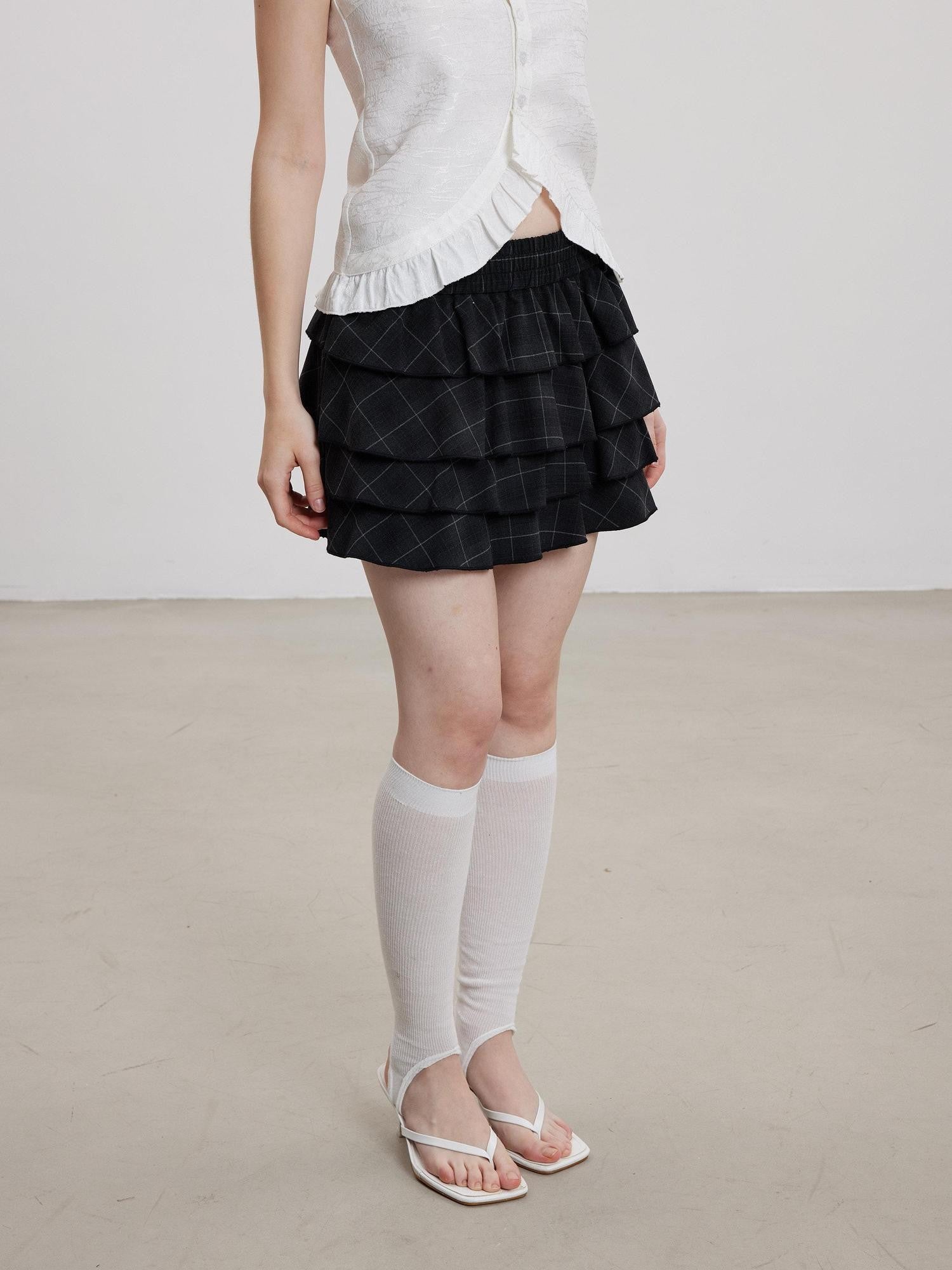 THELIGHT OFFICIAL Black Plaid Tiered Women's Polyester Cotton Spandex Blend Mini Skirts