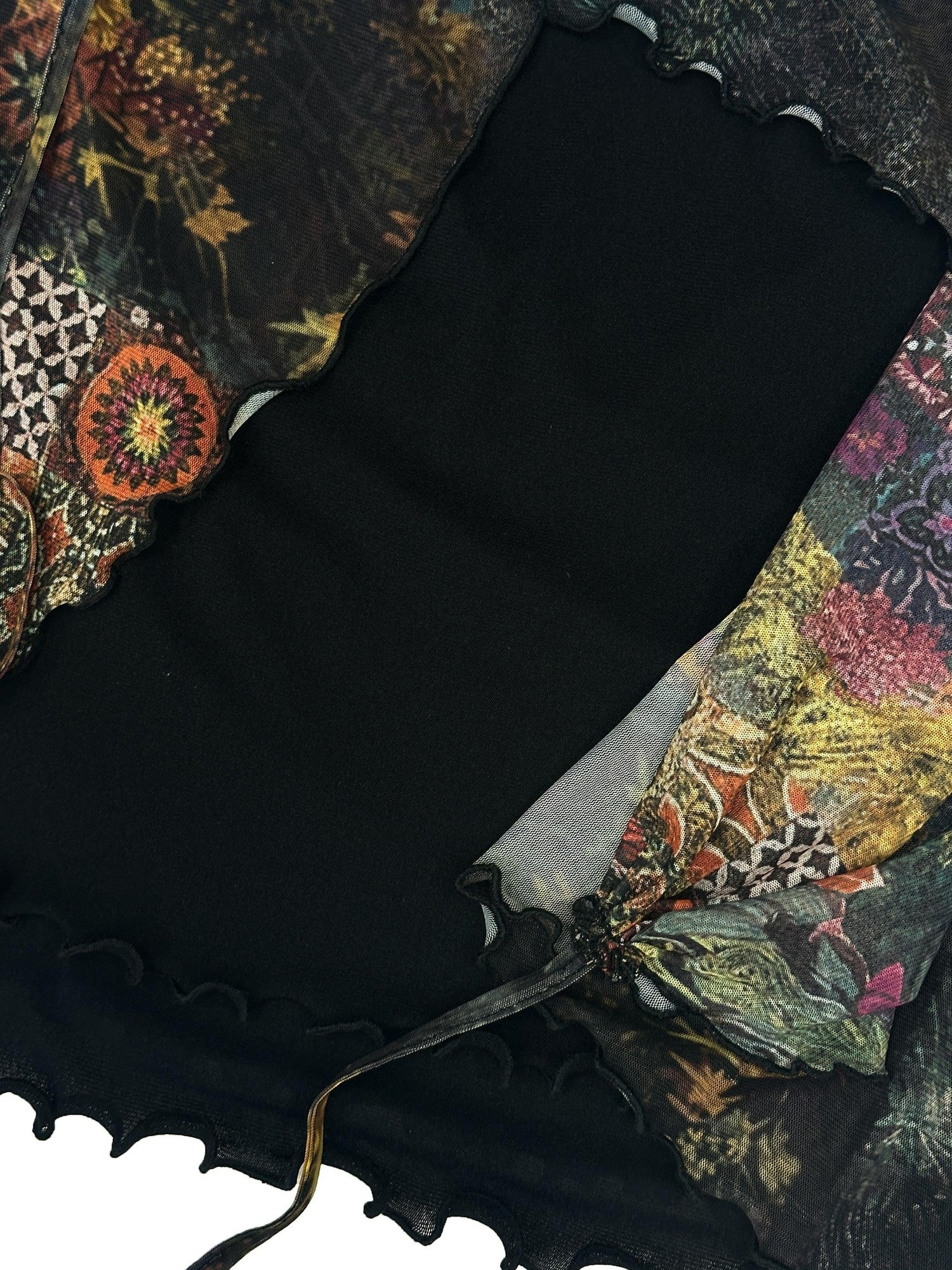 THELIGHT OFFICIAL Black Printed Ruffle Convertible Women's Polyester Camisoles