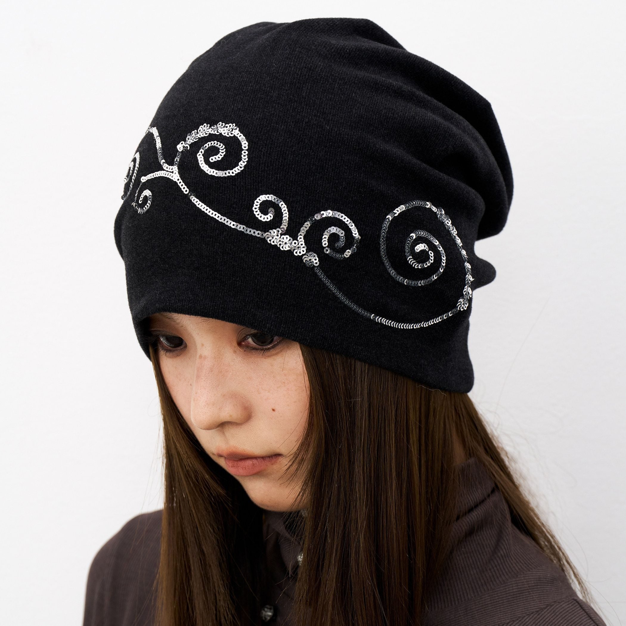 THELIGHT OFFICIAL Black Totem Swirl Sequin Chunky Knitted Stacked Women's Knit Hats 996481156851