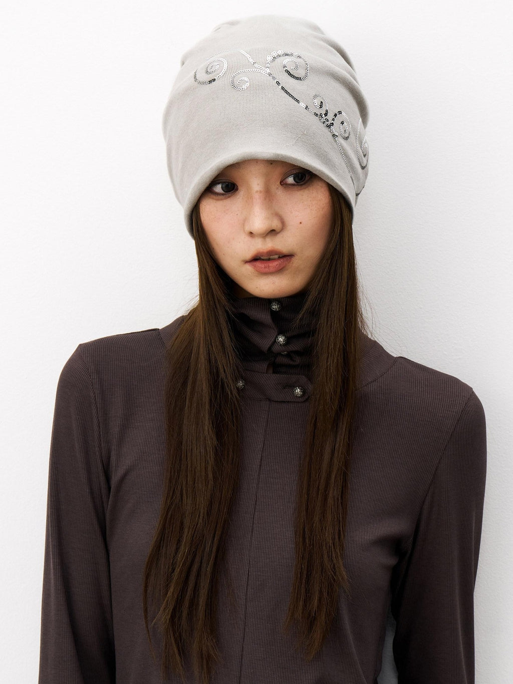 THELIGHT OFFICIAL Black Totem Swirl Sequin Chunky Knitted Stacked Women's Knit Hats