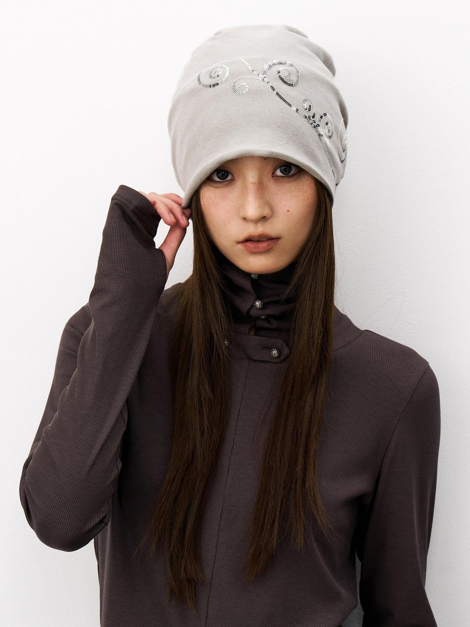 THELIGHT OFFICIAL Black Totem Swirl Sequin Chunky Knitted Stacked Women's Knit Hats