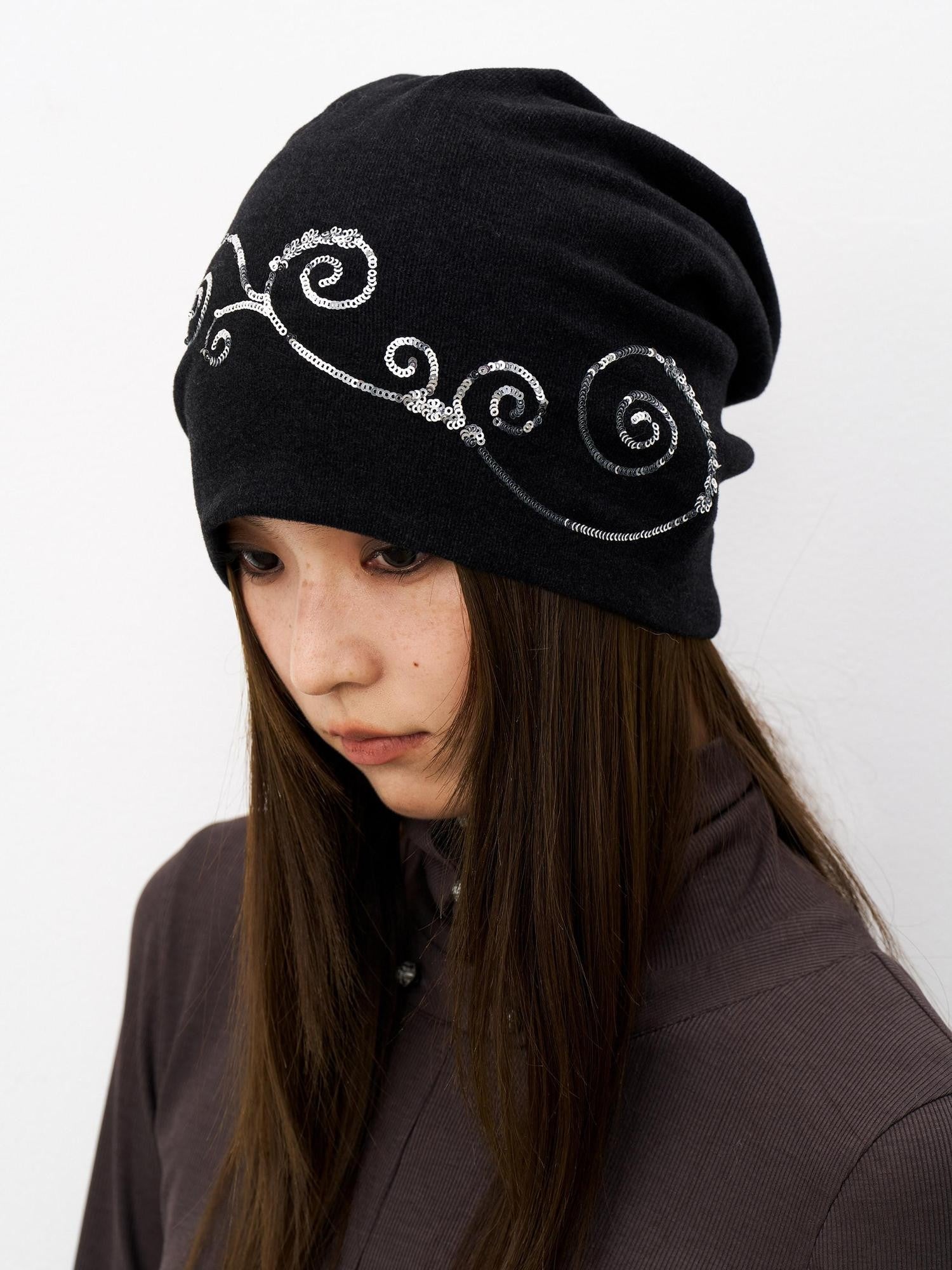 THELIGHT OFFICIAL Black Totem Swirl Sequin Chunky Knitted Stacked Women's Knit Hats