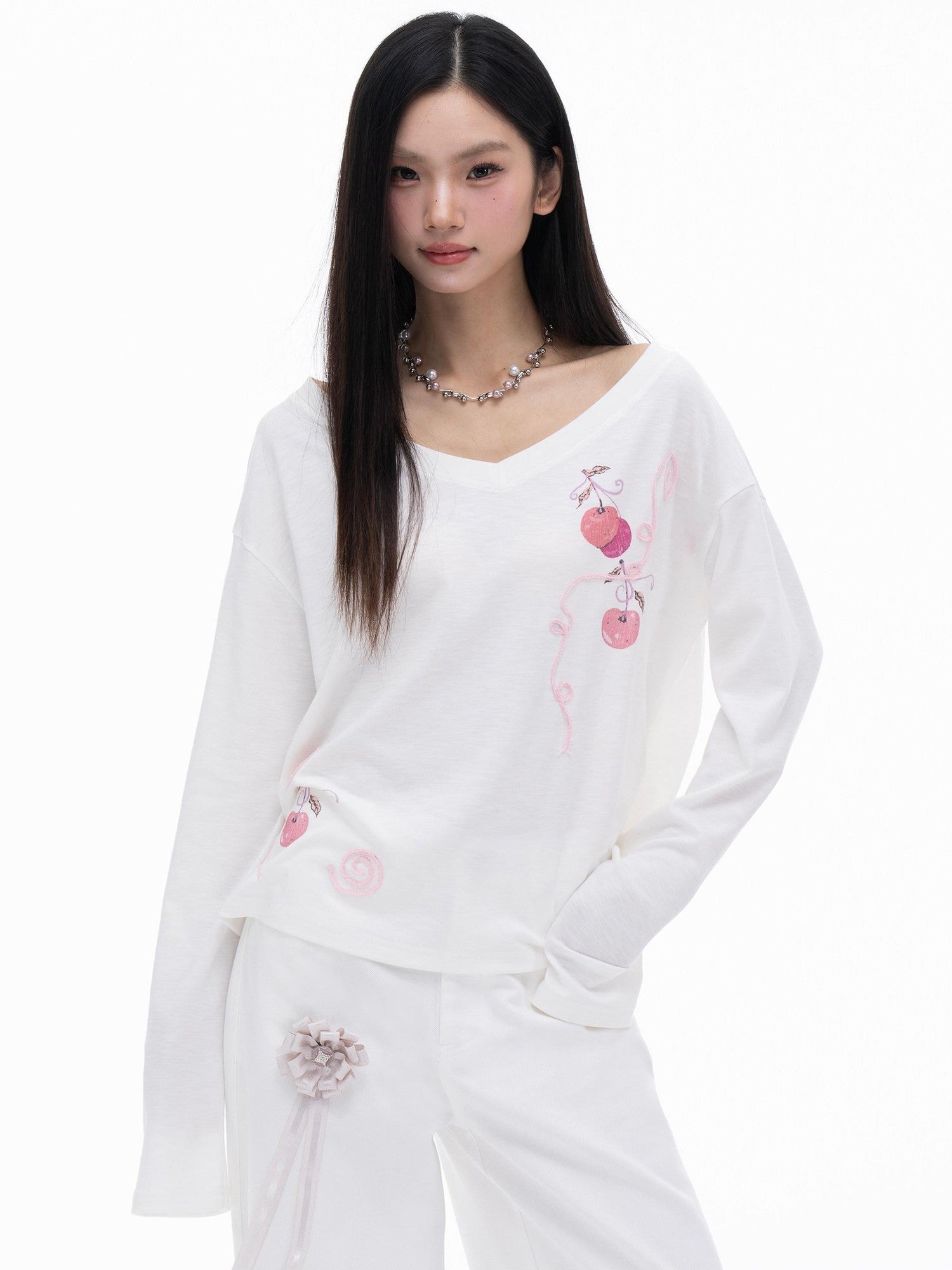 THELIGHT OFFICIAL Cherry Swirl Embroidered V-neck Print Women's Cotton Blend Long Sleeve T-shirts