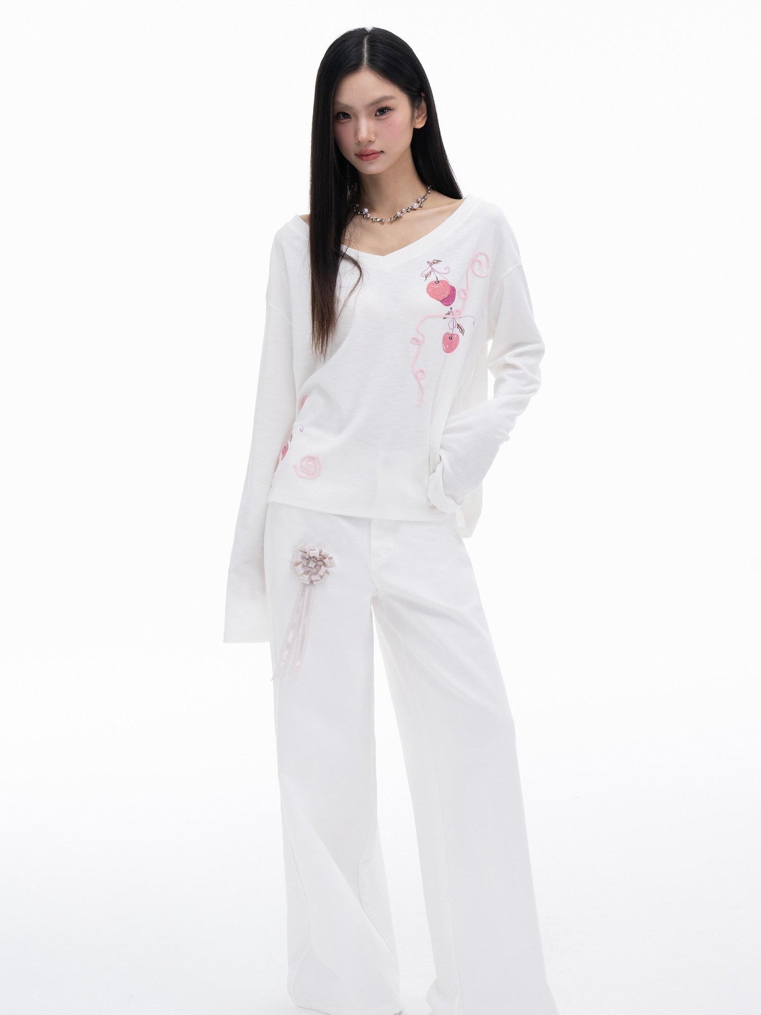 THELIGHT OFFICIAL Cherry Swirl Embroidered V-neck Print Women's Cotton Blend Long Sleeve T-shirts