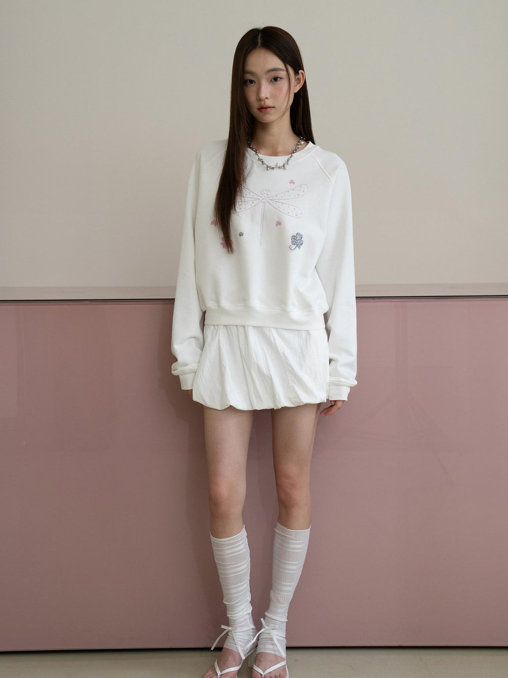 THELIGHT OFFICIAL Cropped Topstitch Print Rhinestone Dragonfly Raglan Women's Cotton Sweatshirts