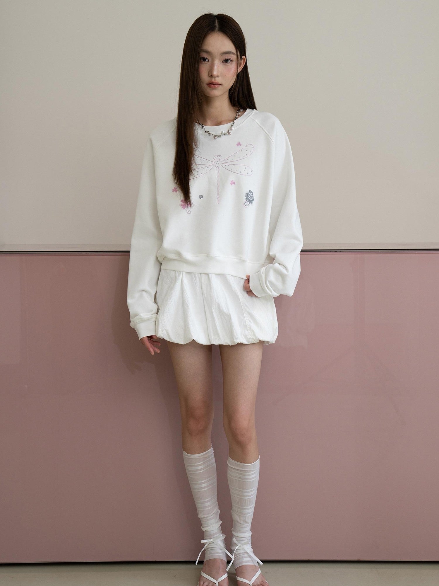 THELIGHT OFFICIAL Cropped Topstitch Print Rhinestone Dragonfly Raglan Women's Cotton Sweatshirts