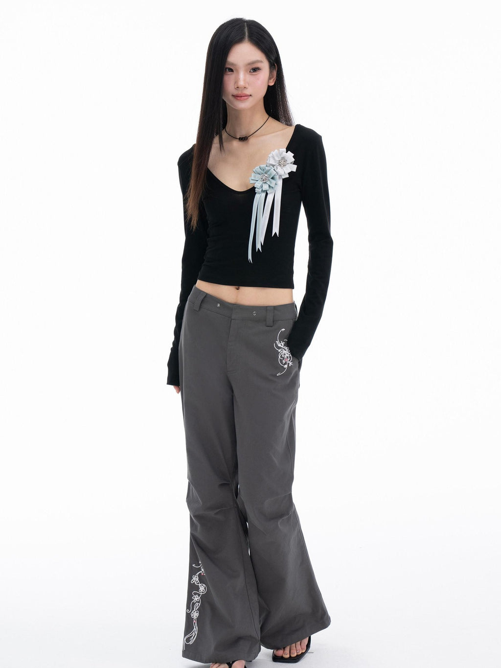 THELIGHT OFFICIAL Gray 3d Embroidery Rhinestone Women's Cotton Lyocell Blend Flare Pants
