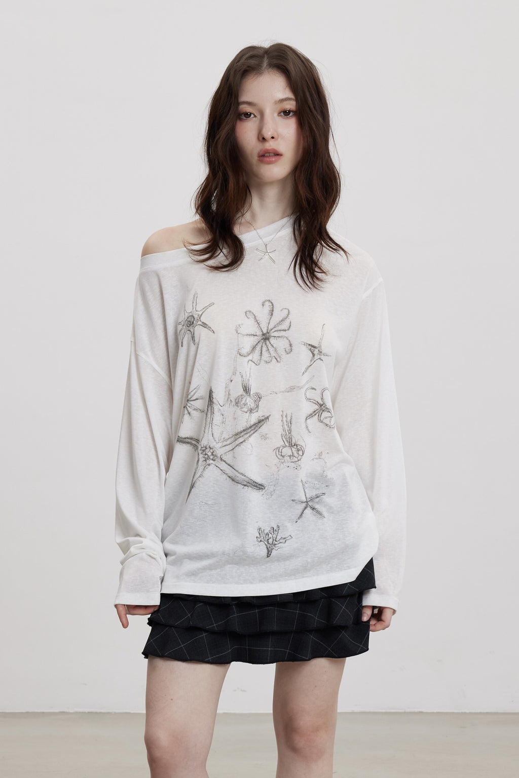 THELIGHT OFFICIAL Handpainted Starfish Print Asymmetric Women's Lyocell Blend Long Sleeve T-shirts 899554578156