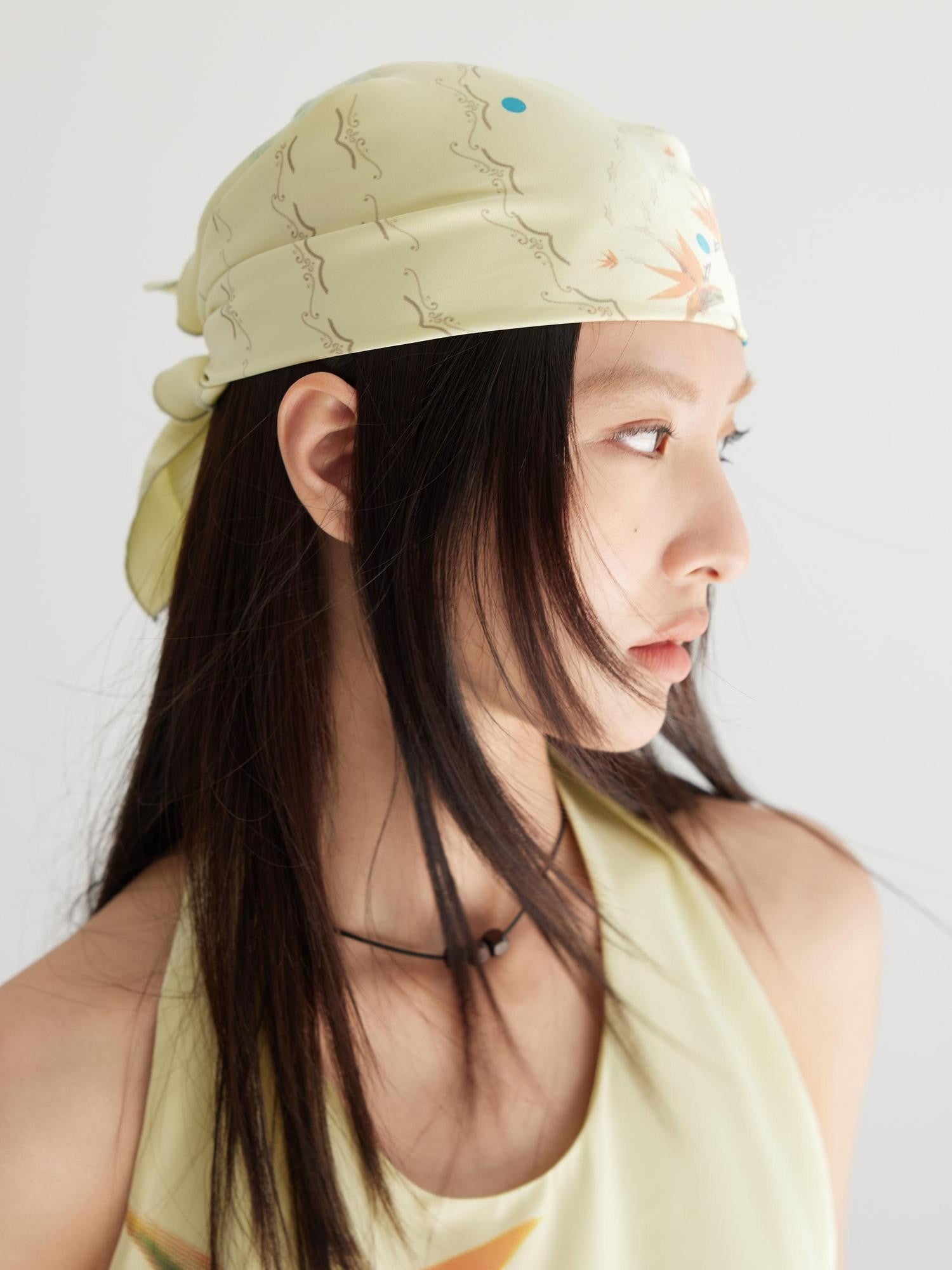 THELIGHT OFFICIAL Light Yellow Floral Bohemian Square Scarf Women's Lightweight Headscarf Hats