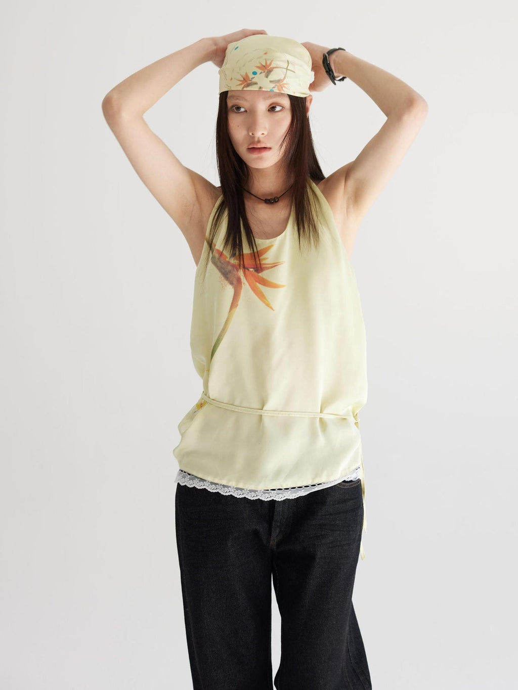 THELIGHT OFFICIAL Pale Yellow Printed Lace Tie Back Halter Women's Polyester Camisoles
