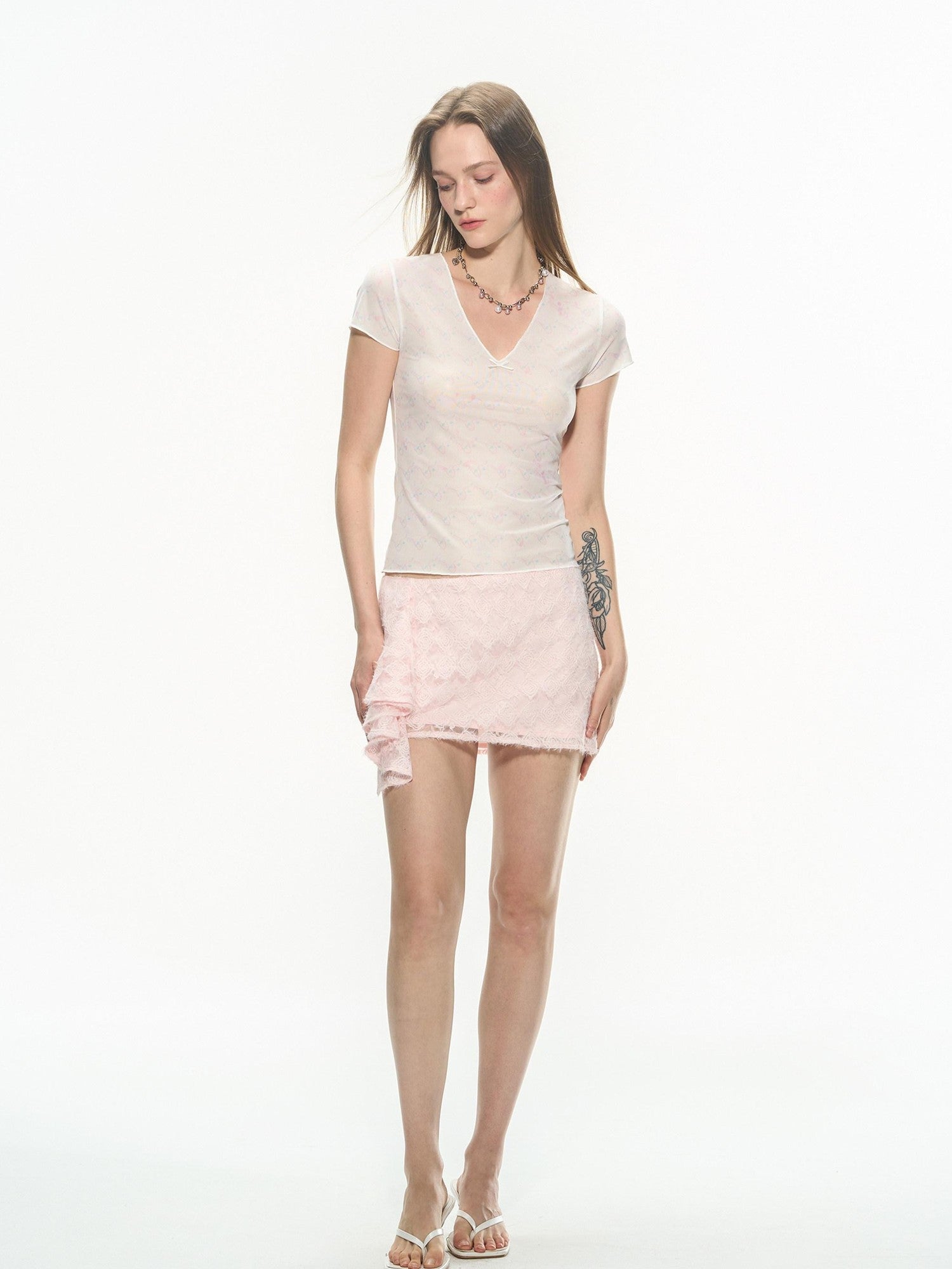 THELIGHT OFFICIAL Pink Printed Tonal Plunge V-neck Women's Polyester Short Sleeve T-shirts