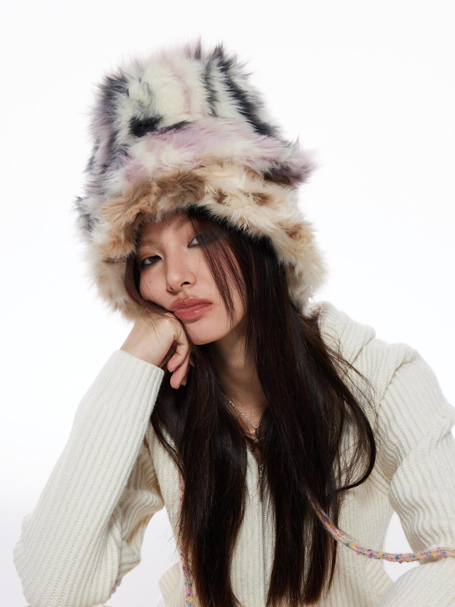 THELIGHT OFFICIAL Plush Faux Fur Earflap Flat Top Women's Polyester Bucket Hats