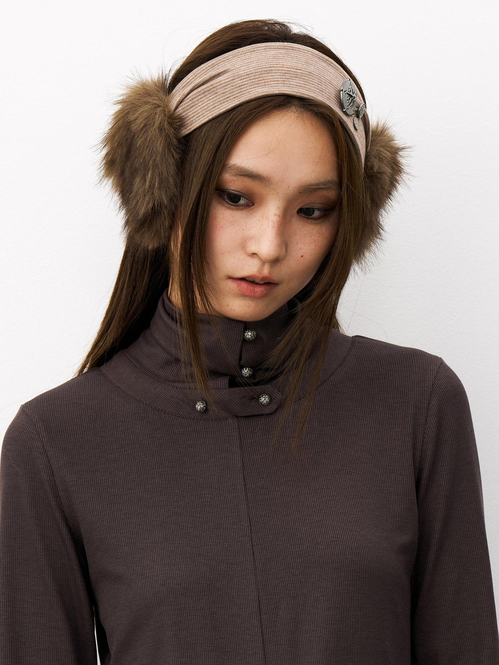 THELIGHT OFFICIAL Plush Vintage Button Detail Ear Muffs Headband Women's Plush Hats