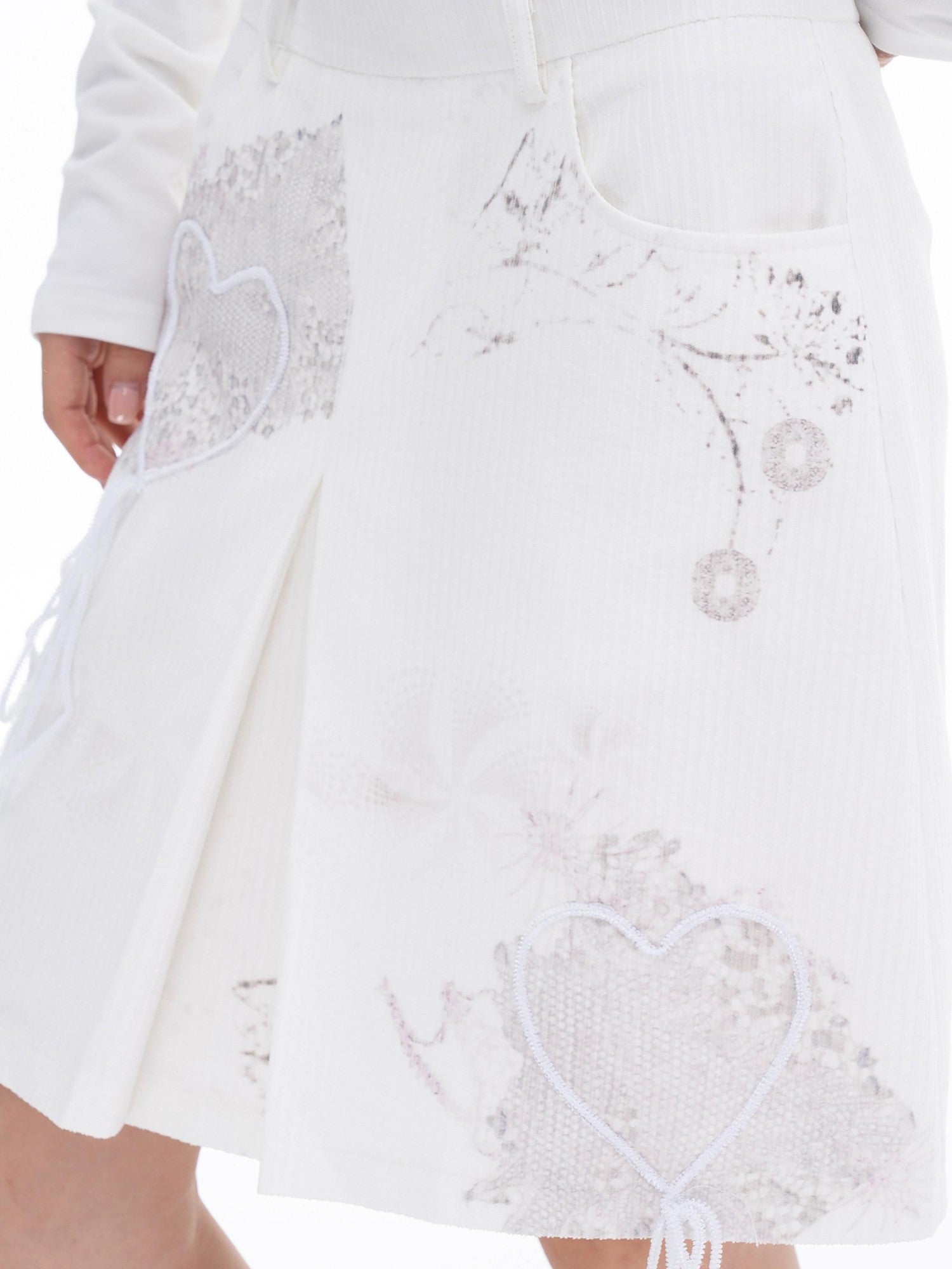 THELIGHT OFFICIAL Pure White Heart Embroidered Print 3d A Line Women's Cotton Modal Mini Skirts