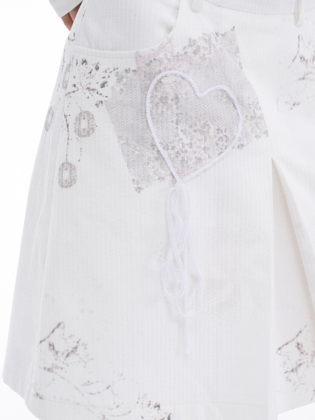 THELIGHT OFFICIAL Pure White Heart Embroidered Print 3d A Line Women's Cotton Modal Mini Skirts