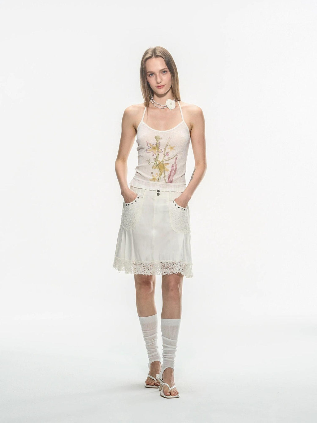 THELIGHT OFFICIAL Starfish Floral Slim Fit Sheer Halter Women's Polyester Camisoles