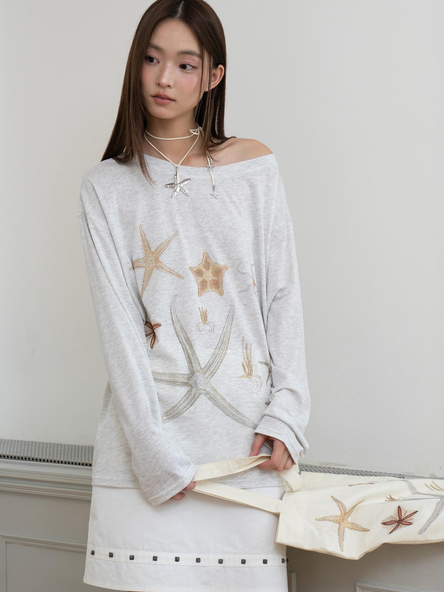 THELIGHT OFFICIAL Starfish Rhinestone Asymmetric Neck Women's Tencel Cotton Long Sleeve T-shirts