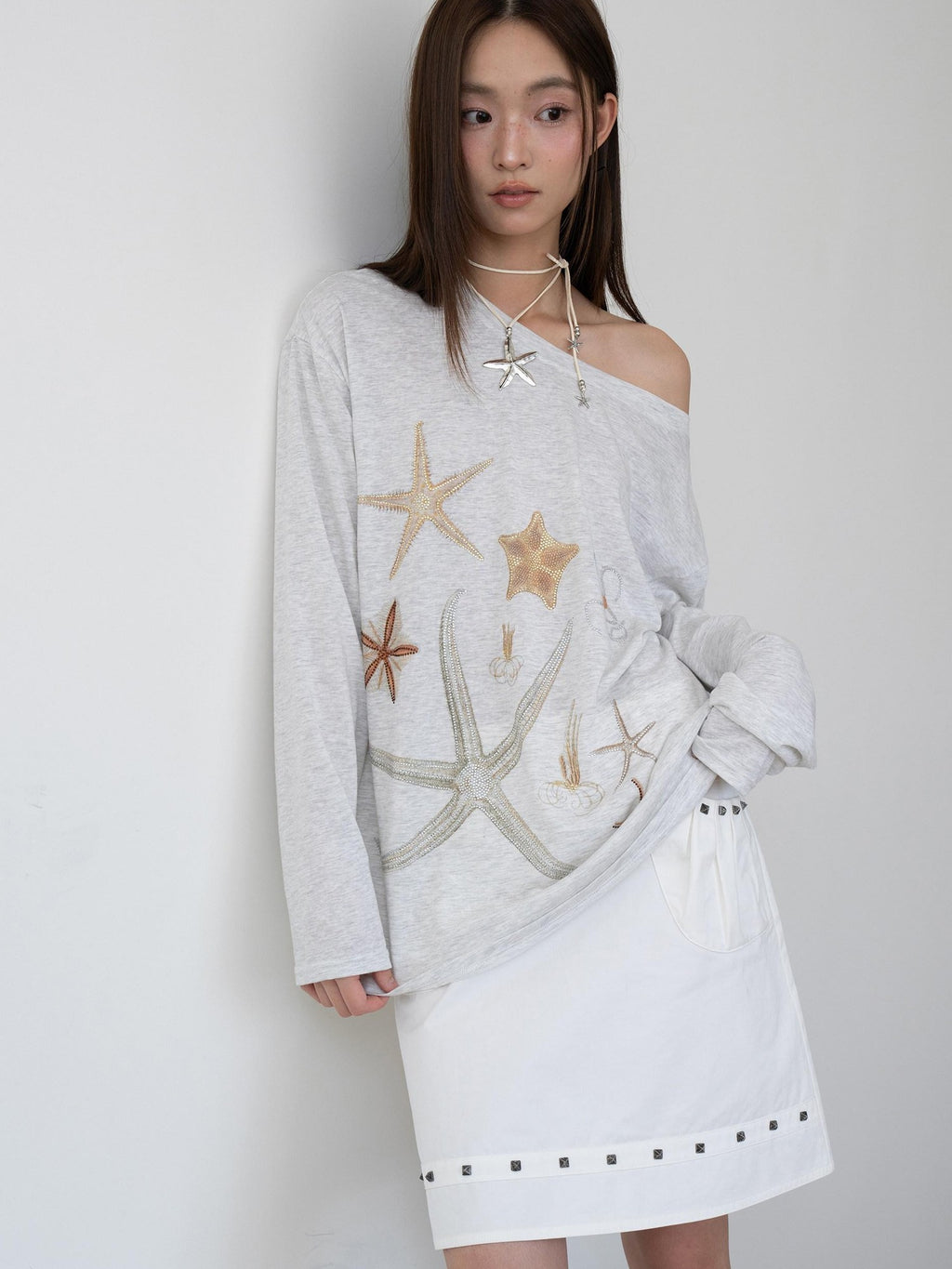 THELIGHT OFFICIAL Starfish Rhinestone Asymmetric Neck Women's Tencel Cotton Long Sleeve T-shirts