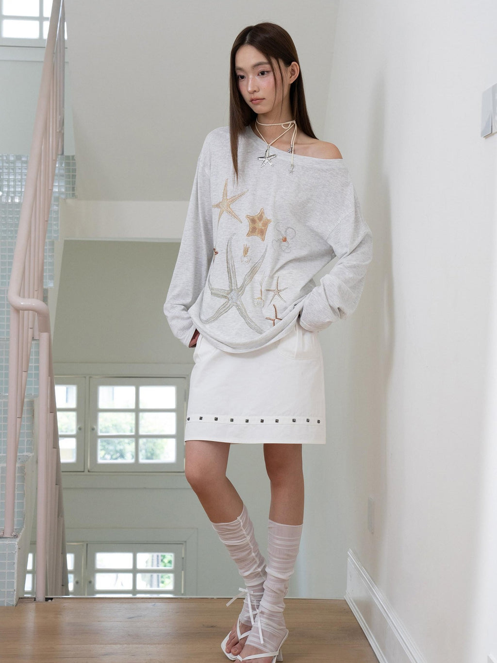 THELIGHT OFFICIAL Starfish Rhinestone Asymmetric Neck Women's Tencel Cotton Long Sleeve T-shirts