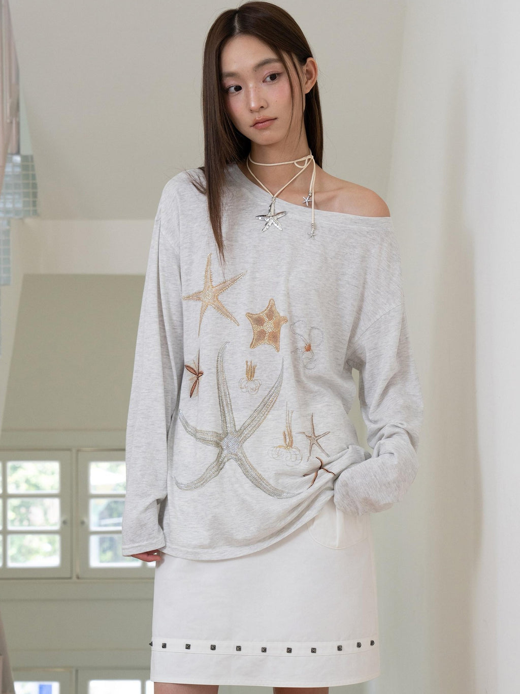 THELIGHT OFFICIAL Starfish Rhinestone Asymmetric Neck Women's Tencel Cotton Long Sleeve T-shirts