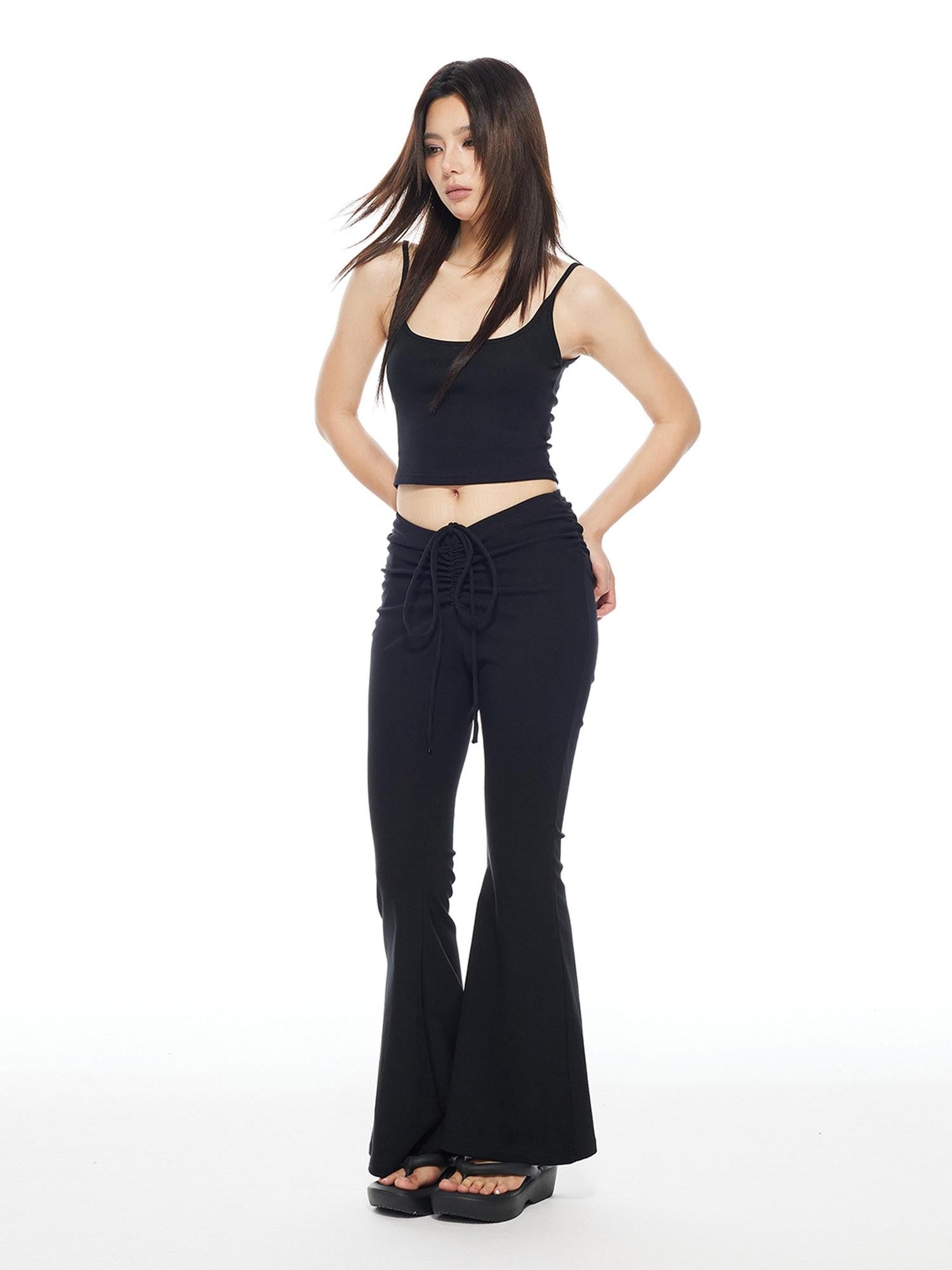 THELIGHT OFFICIAL Yellow Solid Cropped Spaghetti Strap Women's Cotton Spandex Camisoles