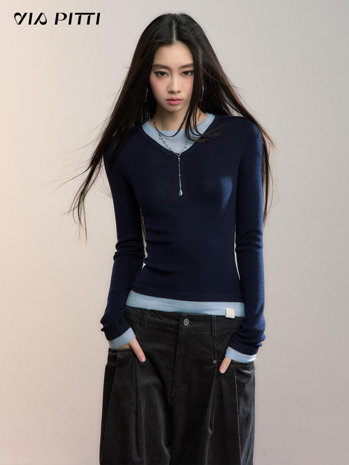 ViaPitti Color Block Faux Layer V-neck Knit Women's Long Sleeve T-shirts