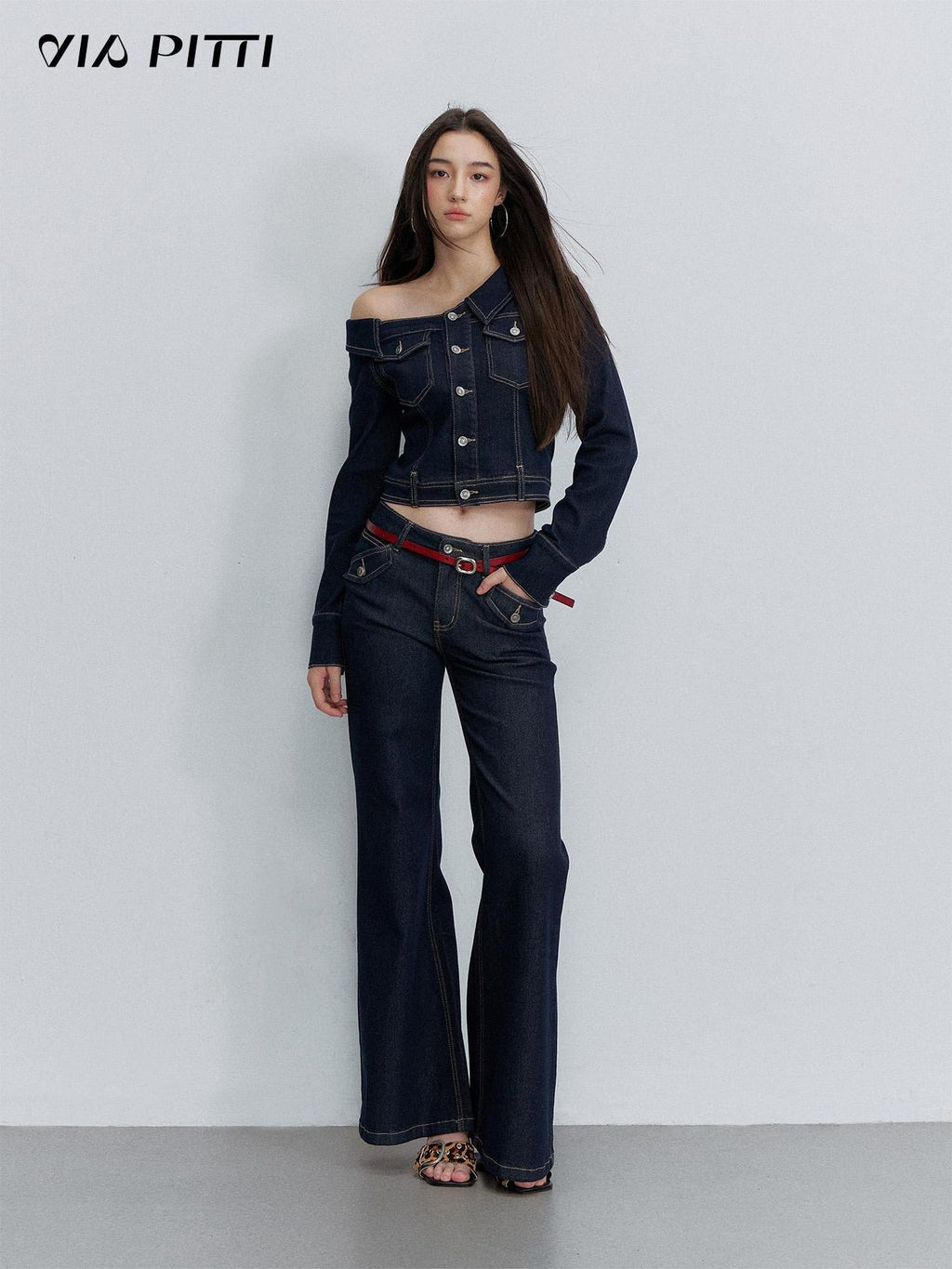 ViaPitti Contrast Stitch Vintage Wash Women's Tencel Cotton Flare Jeans