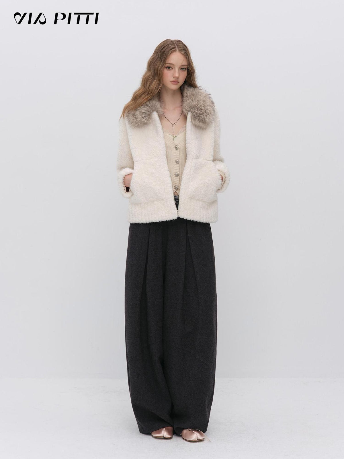 ViaPitti Faux Fur Trim Color Block Fleece Women's Polyester Short Coats