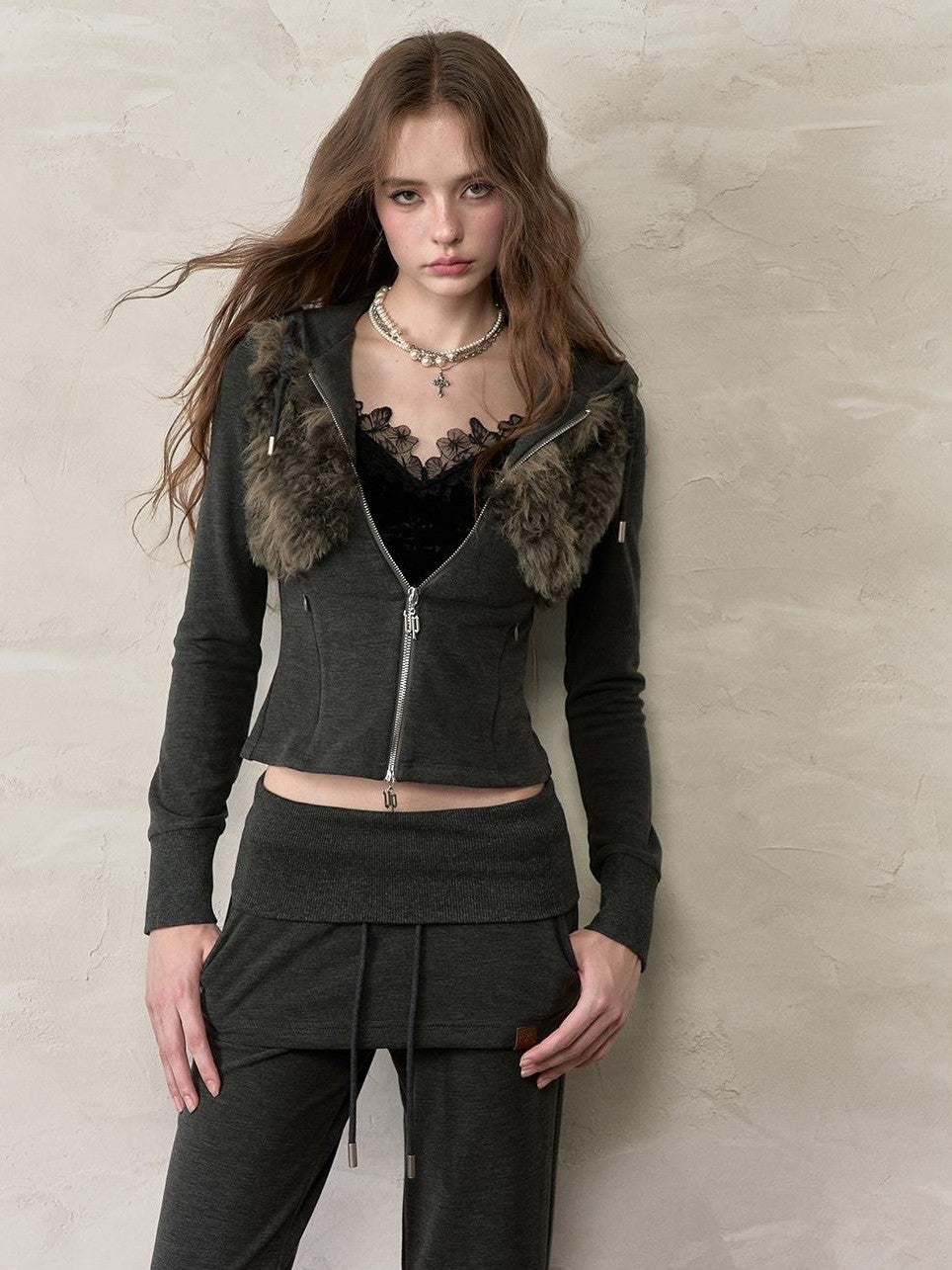 ViaPitti Oversized Faux Fur Trim Hooded Drawstring Women's Cropped Jackets