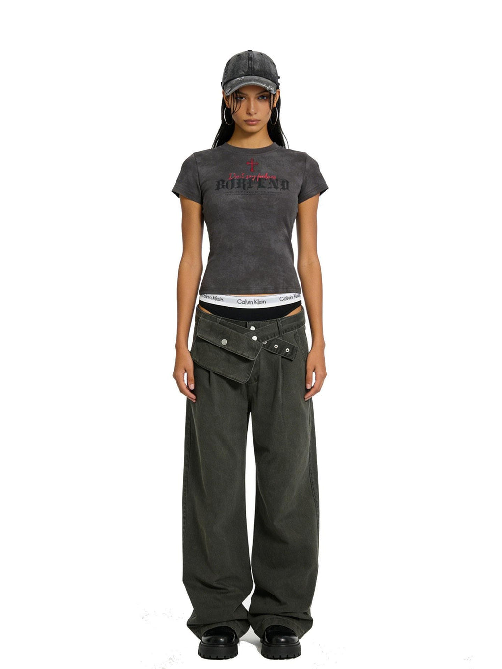 XPKAEAX American Gothic Letter Print Slim Crop Women's Short Sleeve T-shirts