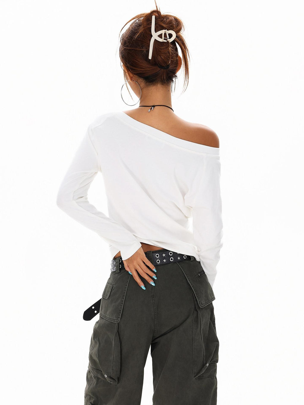 XPKAEAX Black White Letter Print Asymmetric One Shoulder Women's Long Sleeve T-shirts