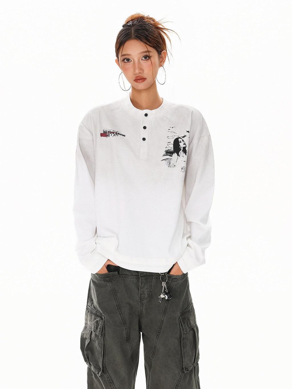 XPKAEAX Letter Print Washed Distressed Relaxed Crew Neck Women's Long Sleeve T-shirts