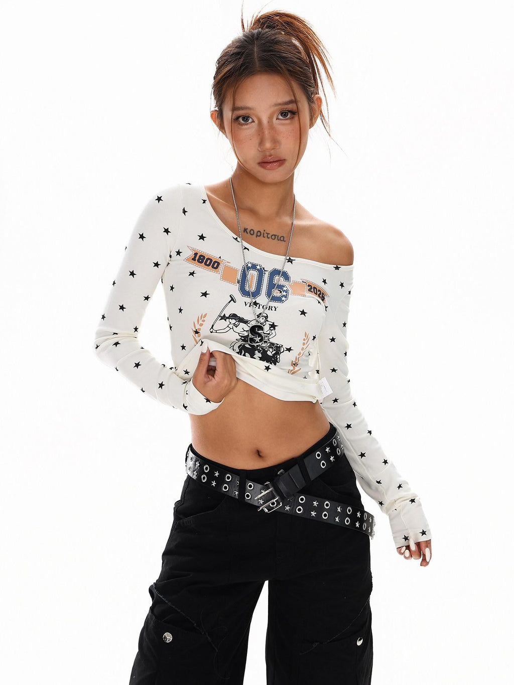 XPKAEAX Retro Star Print One Shoulder Slim Fit Women's Long Sleeve T-shirts