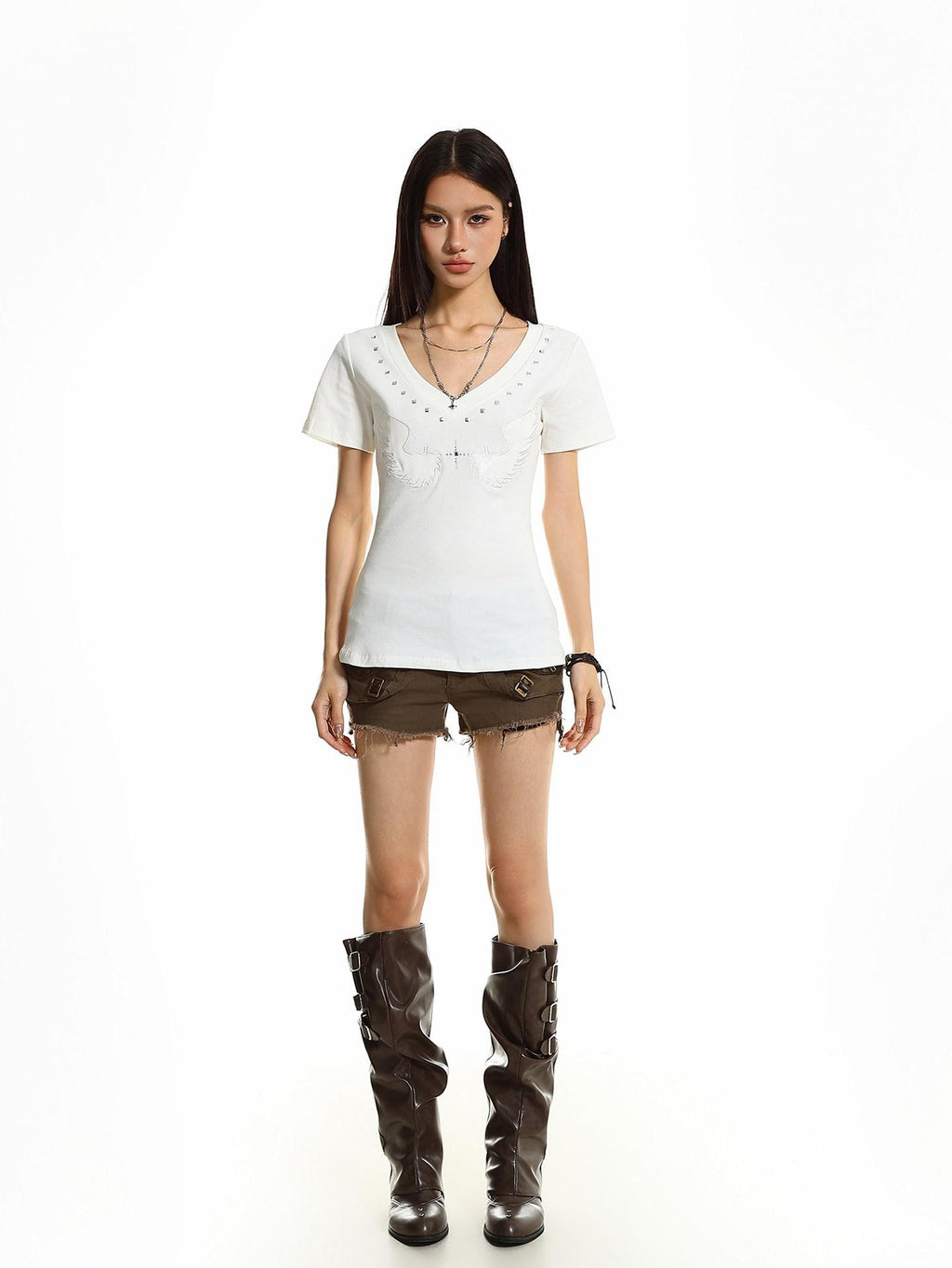 XPKAEAX Retro Wing Embroidered Studded V-neck Women's Short Sleeve T-shirts