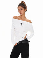XPKAEAX Vintage Cross Print Pleated Off Shoulder Slim Fit Women's Long Sleeve T-shirts